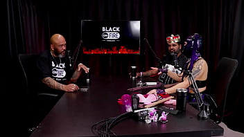 Mostrou uma sessão de bdsm alisou seu pau beijou seus peitos e explicou o que sentiu madame agatha e jeff negão rei das entrevistas watch sheer red