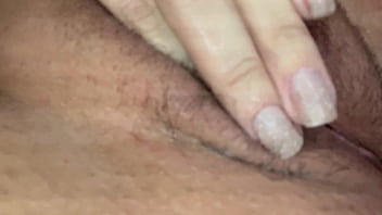 Exibi minha buceta para vocês gozarem me vendo