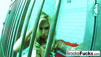 Blonde babe gets banged