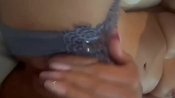 Mira que rico me sale mi lechita quieres chuparmela