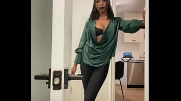 Heading out for a drink & didn’t give af enough to iron … still look good enough to sip expensive s … y