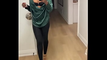 Heading out for a drink & didn’t give af enough to iron … still look good enough to sip expensive s … y