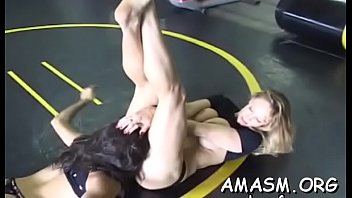 A hole to mouth s by females in needt for cock