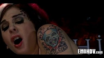 Emos That Like Pussy 094 thumbnail