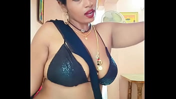 Saree aunty sex women dance