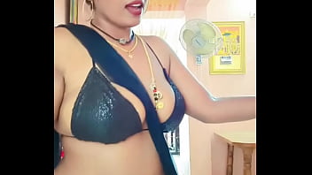 Saree aunty sex women dance
