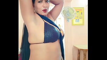 Saree aunty sex women dance