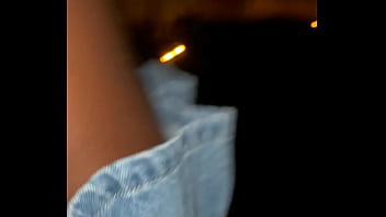 Em Público Apenas Só Saia thumbnail