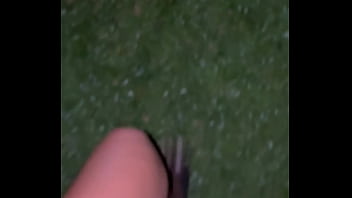 Em público apenas só saia