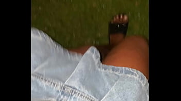 Em público apenas só saia