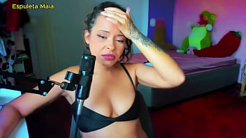 Morena gostosa mandando bater punheta punheta guiada com espuleta maia