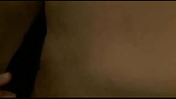 Novinha com a buceta molhada parte 1