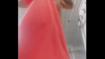 Come spying in the women's locker room