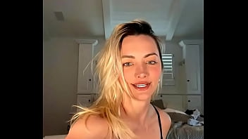 Lindsey Pelas Blonde Big Boobs Webcam thumbnail