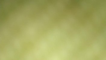 B girl squirting from 4 fingers