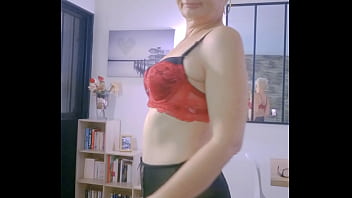 Coucou mon chéri tu as passé un bon week end moi chaud