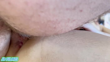 Comi o cú da camareira e éla adorou