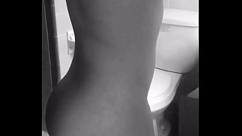 Pretty girls like trap music