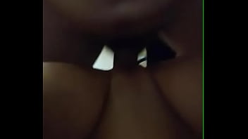 Ela não resiste a meu pau toda vez que vê quer sentar