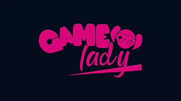 Eve’s bouncy booty takes a serious ride