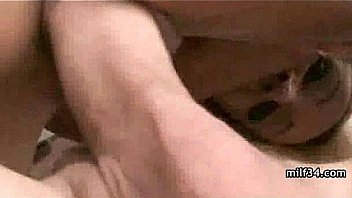 Juicy pussy on horny milf