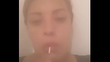 Me dice que asime la chupara