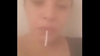 Me dice que asime la chupara