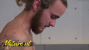 Curvy milf is in need for a big toyboy dick up her pussy