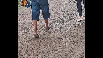 Magrinha com a bunda perfeita