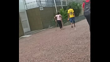 Magrinha com a bunda perfeita