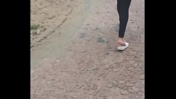 Magrinha com a bunda perfeita