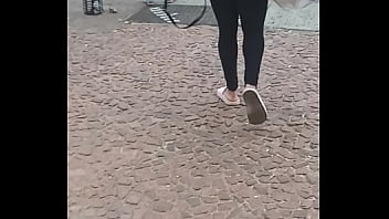 Magrinha com a bunda perfeita