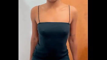 O que você viu primeiro rt pra essa preta gostosa clica no ️