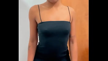 O que você viu primeiro rt pra essa preta gostosa clica no ️