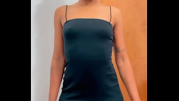 O que você viu primeiro rt pra essa preta gostosa clica no ️