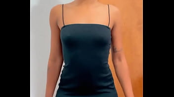 O que você viu primeiro rt pra essa preta gostosa clica no ️