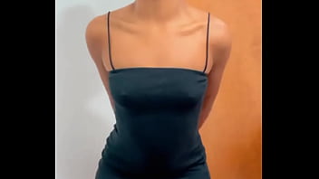 O que você viu primeiro rt pra essa preta gostosa clica no ️