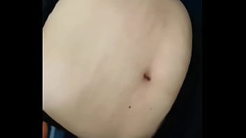 Milf comes to visit me so i can play with her belly button