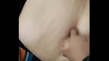 Milf comes to visit me so i can play with her belly button