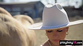 Smoking hot all natural latin slut showing her trimmed pussy