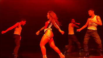 Dinah jane has a nice big ass #shebad