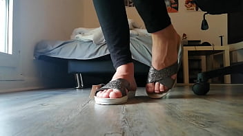 Teen Crossdresser Teasing Feet thumbnail
