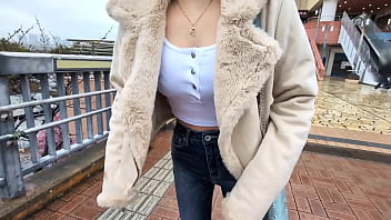 パート1【経験人数200人越え！？イク度に潮吹き痙攣絶頂止まらぬ絶倫エロギャルとの濡れ過ぎ濃厚生本番】口ま●こで精子搾り取るバキュームフェラとスタイル完璧なg乳のエロギャルボディに生挿入で突きまくり→ハメ潮イキ潮無限発射！水着に着替えて2回戦目も腰をのけ反りビクビクしながら水鉄砲ばりのスプラッシュ絶頂で全身ビチョビチョwまるでプールにいるみたいな潮まみれsex！小麦色の肌に白濁精子をぶちまけ顔射でfinish