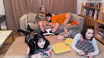 Round one 3 girls 1 guy we fuck my friend's boyfriend