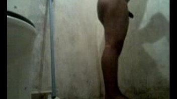 Punheta No Banheiro Fone 02112 97743215 thumbnail