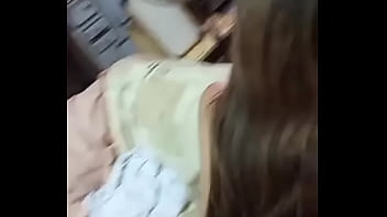 Novinha sabe gozar direitinho quando faz com o coroa gostosão