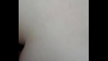 Novinha sabe gozar direitinho quando faz com o coroa gostosão