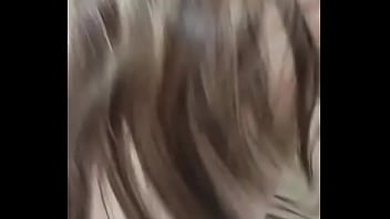 Novinha sabe gozar direitinho quando faz com o coroa gostosão