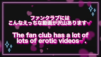 【扉開けないで 】ドキドキ。カラオケオナニー。一生懸命オマンコに指を出し入れする彼女はとても無邪気な女子大生。