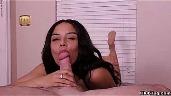 Clubtug sexy teen latina handjob